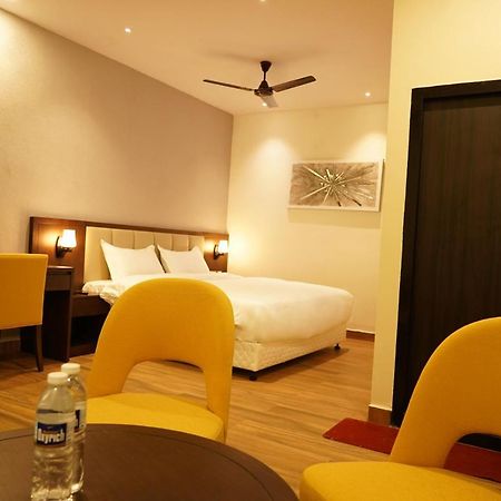 Hotel D Dev Vijayawāda 外观 照片