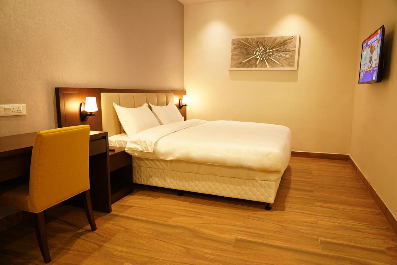 Hotel D Dev Vijayawāda 外观 照片